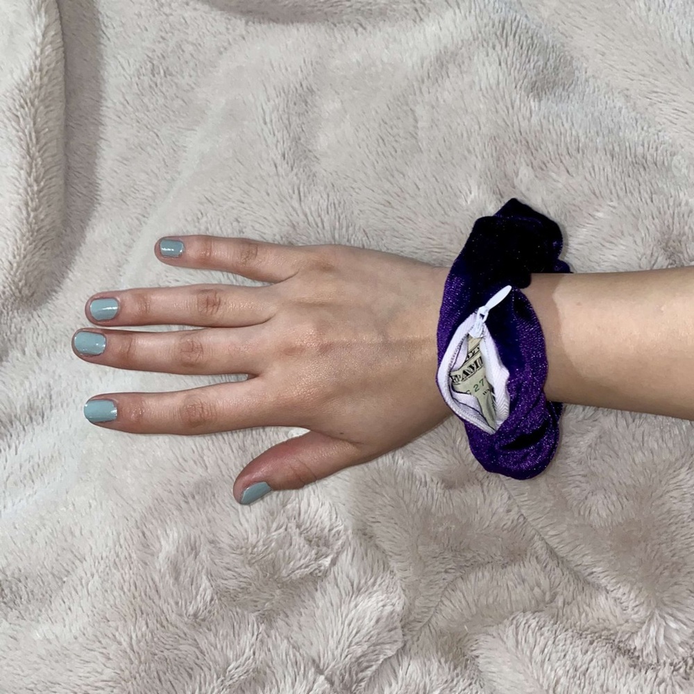 Zipper scrunchie - Picture 3 of 3